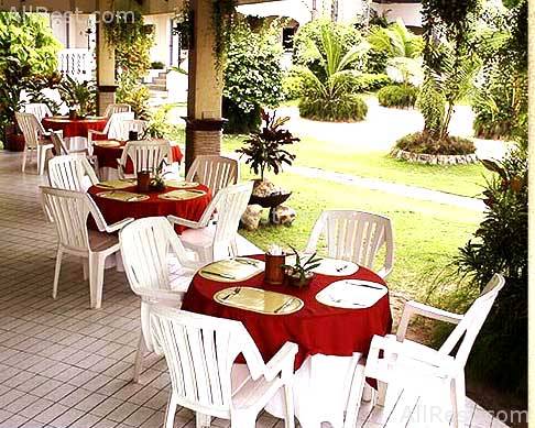 Costabella Tropical Beach Resort 7